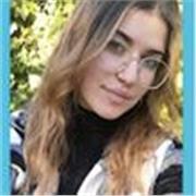 Estudiante de 2º grado de Educación Primaria, clases presenciales y online