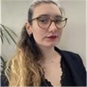 Professeur à domicile pour aider les élèves de primaire.