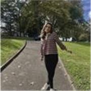 Profesora titulada en educación primaria (de 6 a 12) impartiendo clases en calpe, tengo nivel básico de inglés y francés 