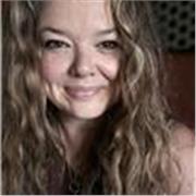 I’m an approachable and warm tutor looking to maximise the potential out of your voice for singing.