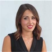 Laureata in Scienze della nutrizione, impartisco lezioni di Italiano, Letteratura, Scienze Umane e Filosofia