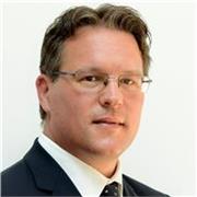 Hallo, ich bin Sebastian und unterrichte Englisch mit Leidenschaft und langjähriger Erfahrung.