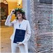 Cerchi una tutor per i tuoi compiti ? 