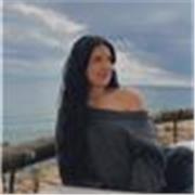 Estudiante de ciclo superior preparada para dar clases a niños de primaria o equivalentes.