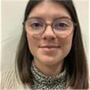 Diplômée d’un bachelor en soins infirmiers, je suis actuellement étudiante en master de psychomotricité et disponible pour donner des cours
