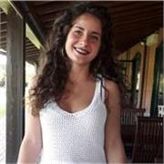 Giovane laureata con esperienza nell'insegnamento dell'italiano a stranieri