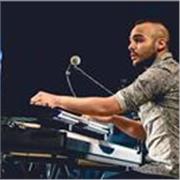 Insegnante di pianoforte moderno/tastiere, teoria musicale e propedeutica