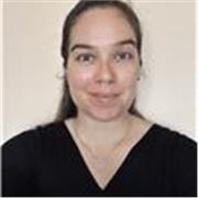 Douée en anglais, j’aime partager et échanger. Ancienne coach sportive, je suis pédagogue. 