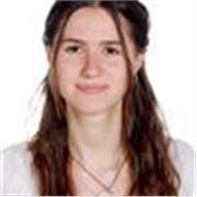Profesora de cine y audiovisual, arte, literatura y gramática.
