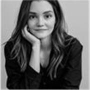 Sono uno studentessa al quinto anno della Laurea Magistrale a Ciclo Unico in Architettura.