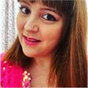 Ragazza laureata in design della moda impartisce lezioni/ripetizioni di disegno, storia dell’arte
