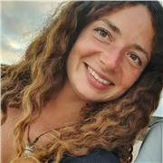 Cours de Hatha Yoga, inspiration traditionnelle, pratique posturale et/ou respiratoire.