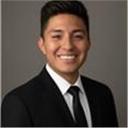 Profesor de inteligencia artificial y automatizaciones para optimizar tareas para todas las edades