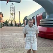 Universitario francés de nacionalidad española de Erasmus en España da clases de refuerzo para 1° ESO hasta 2° bachiller