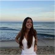 soy española pero llevo toda la vida hablando alemán y tengo nivel nativo. llevo 3 años enseñando a niños a aprender alemán dsde 0