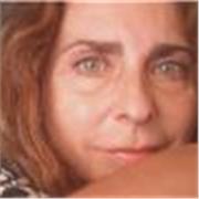 Insegnante di pianoforte con lunga esperienza didattica e artistica impartisce lezioni a ragazzi e adulti anche senza esperienza