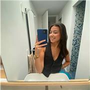 Professeure particulière, donne des cours de soutient scolaire aux primaires