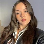 Estudiante de pedagogía con 1 año de experiencia como cuidadora de niños/as, con gran capacidad de empatía.