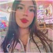 Profesora de español, inglés y francés. Certificada con inglés B2 y francés B2