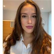 Nativa spagnola, laureata in scienze dell'educazione. Insegno spagnolo