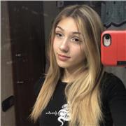 Me defino como una persona muy amable simpática y empatica y me gustaría dar clases de refuerzas a personas que necesitarán una ajuda