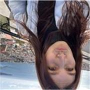 Serve aiuto? Eccomi qua a vostra disposizione!! Con un sorriso ma anche con tanta dedizione!