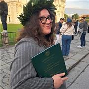 Studentessa di lettere antiche impartisce lezioni di Greco, Latino, Italiano, Inglese e Storia dell'Arte per i licei