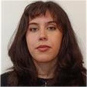 Profesora de Biología apta para todos los niveles.