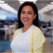 Me defino como una mujer maternal, dispuesta a orientar a los niños desde los 7 años hasta los 14 años. 