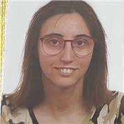 Me gustan los niños y se me da muy bien dar la materia de lengua castellana y literatura, y en general las de letras