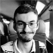 Intervenant en programmation informatique (PHP, Java, Javascript), accessible à tous niveaux. 