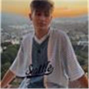 Hola mi nombre es Marcos, tengo un nivel B2-C1 de inglés y he trabajado en campamento del Club Mediterráneo el año pasado