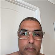 I give cooking private lessons for people who wants to know how to cook .