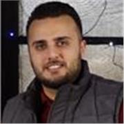 English teacher who teaches basic english to bigginers.