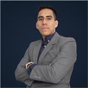 Máster en Dirección de Empresas y también Marketing con muchas ganas de enseñar o jóvenes y/o adultos que deseen aprender.