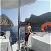 Estudiante de Ingeniería Náutica, titulado en Transporte Marítimo. Clases de PER, Patrón y Capitán de Yate 