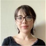 Profesora especializada en lengua española y en edición de textos escritos