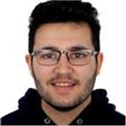 Estudiante de derecho imparte clases de historia y economía