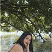 Persona titulada en integración social que puede aportar refuerzo escolar y apoyo a niños con necesidades educativas específicas 