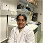 Biology tutor who focuses on helping school students in making complex scientific ideas interesting and easy to understand