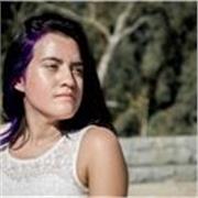 Yoga terapéutico para adultos mayores y personas con movilidad reducida