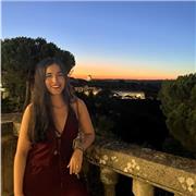 Profesora de inglés imparte clases particulares extraescolares completamente personalizadas a niños de todas las edades