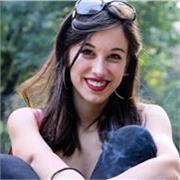 Dottoressa in Lettere Moderne presso l'Università di Pisa offre lezioni di italiano e letteratura italiana per ragazzi