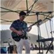 Profesor de guitarra y canto para principiantes y nivel intermedio