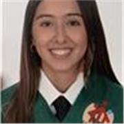 Profesora de francés imparte clases a niños de primaria/secundaria