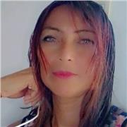 My name is Mery Astudillo and I am Venezuelan. I am 44 years old and I can show that I can teach