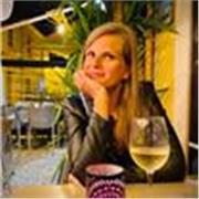 Ciao! Sono Maria e insegno italiano a stranieri.