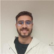 Je suis étudiant en école d'ingénieur. J'aime expliqué aux étudiants qui en ont besoin. Très patient et pédagogue