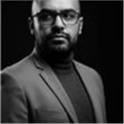 Profesor con experiencia en enseñanza del área de derecho en específico del derecho penal