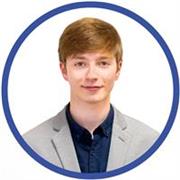 Estudiante de alto rendimiento en una universidad internacional